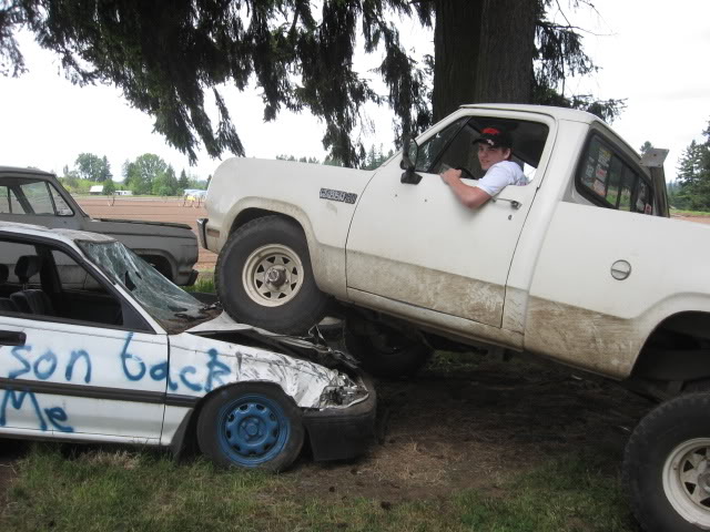 ai264.photobucket.com_albums_ii183_mopar_big_block_OnHondaalltheway_1.jpg