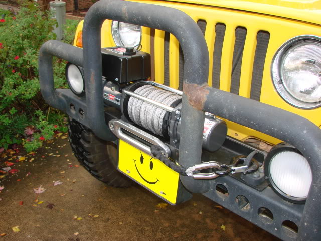 ai278.photobucket.com_albums_kk83_WHITEYBLACKPOWERWAGON_wifes_20jeep_softtopandnewwinch082.jpg