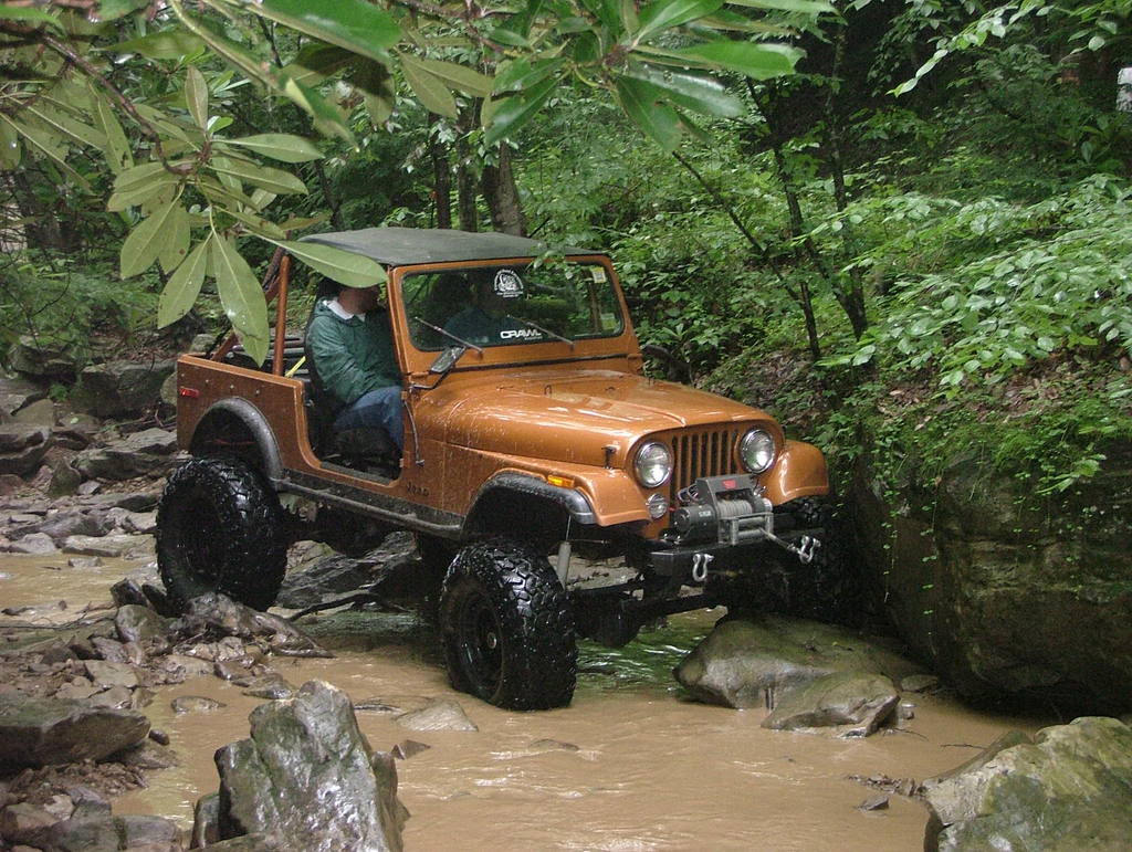 ai286.photobucket.com_albums_ll109_tsjeepcj_MOR_20Jamboree_DSCF3411.jpg
