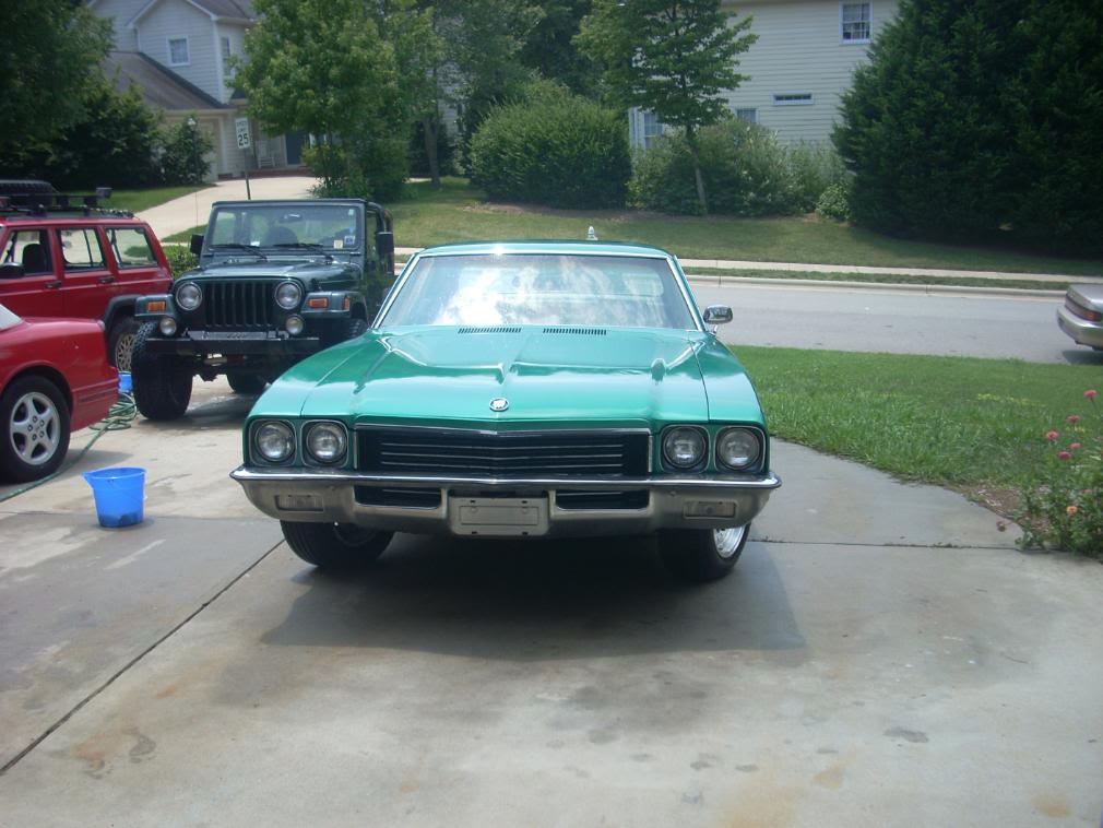 ai286.photobucket.com_albums_ll81_mharding72_72_20skylark_DSCN1312.jpg