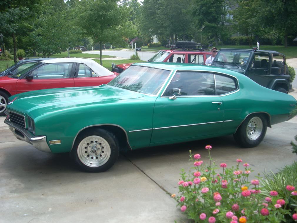 ai286.photobucket.com_albums_ll81_mharding72_72_20skylark_DSCN1313.jpg