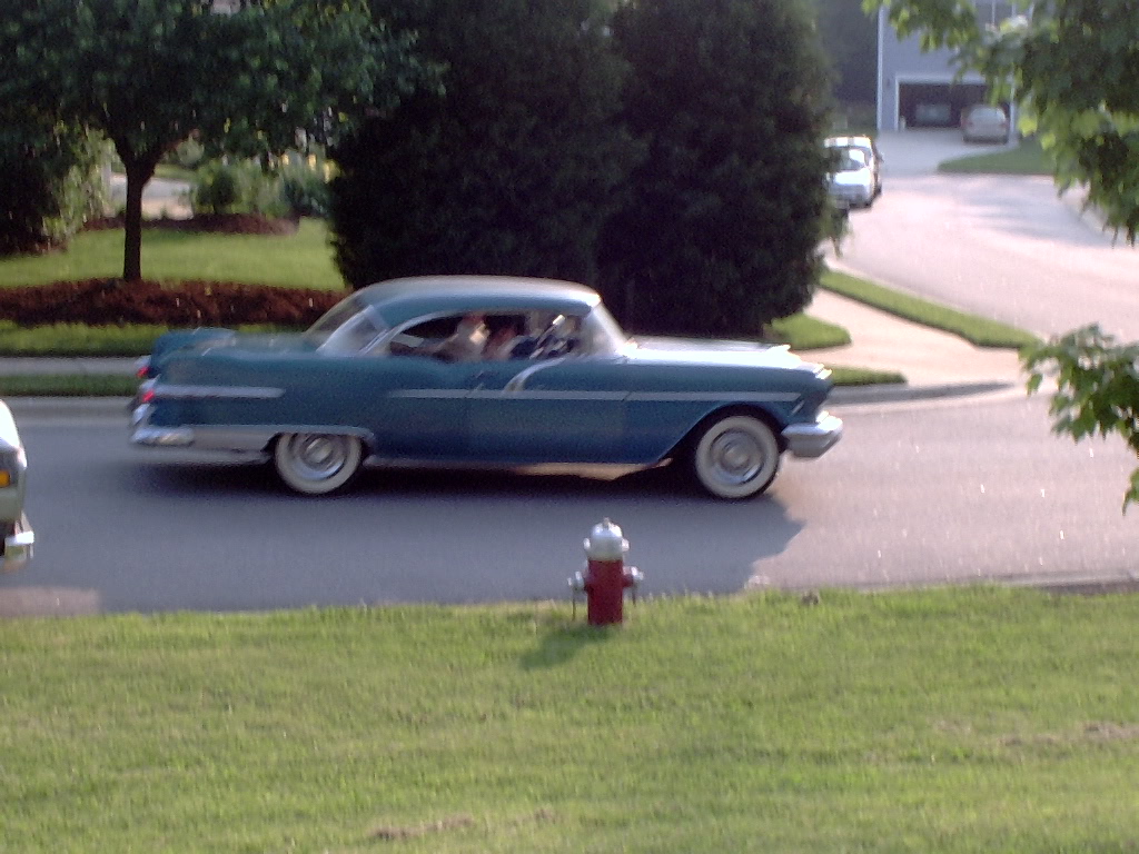 ai286.photobucket.com_albums_ll81_mharding72_our_20cars_PICT0171.jpg