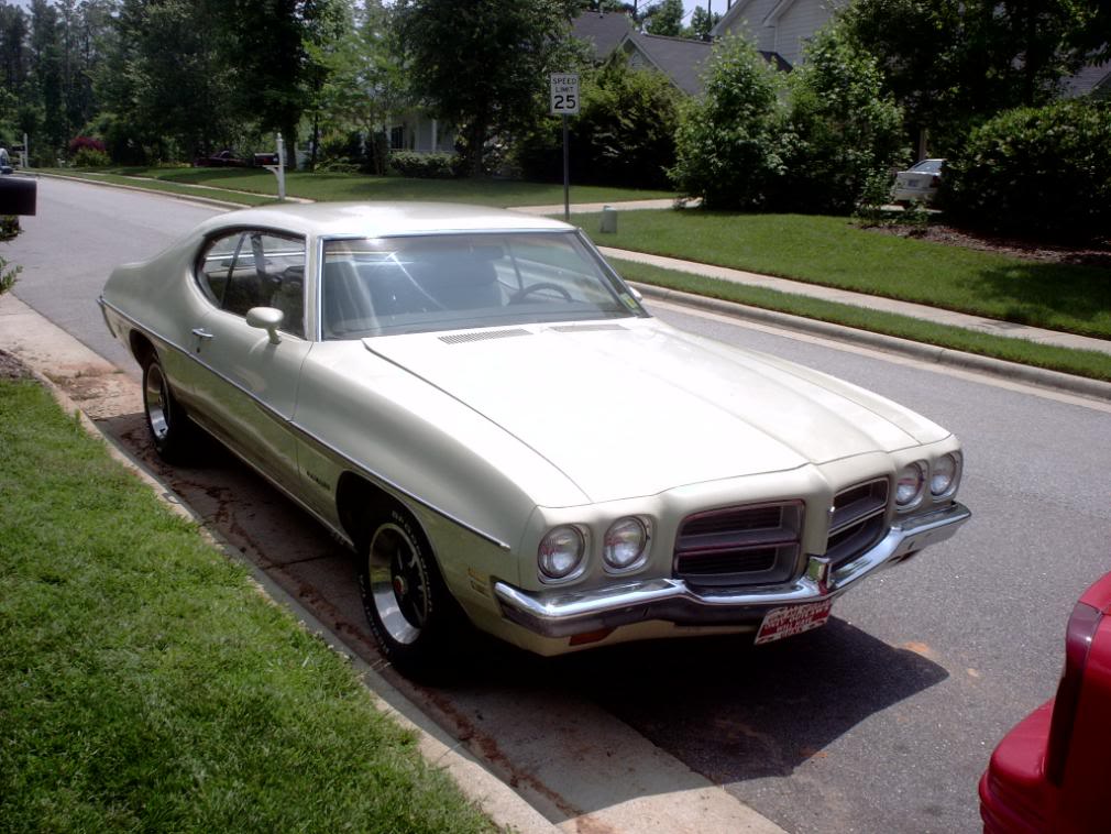 ai286.photobucket.com_albums_ll81_mharding72_our_20cars_PICT0297.jpg