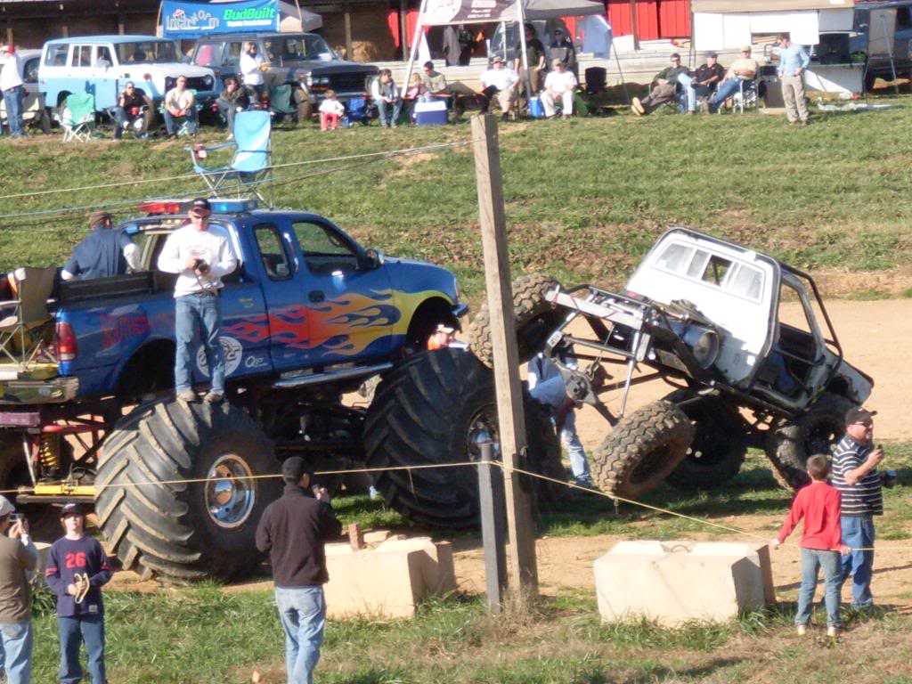 ai295.photobucket.com_albums_mm123_iciebluern_4_20wheeling_427.jpg