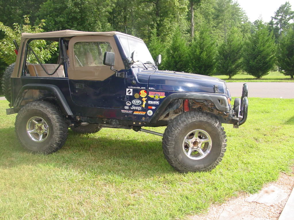 ai298.photobucket.com_albums_mm279_burrellsjeep_015_3.jpg_08f72ef3272229f4756f220fc2509f4a.jpg