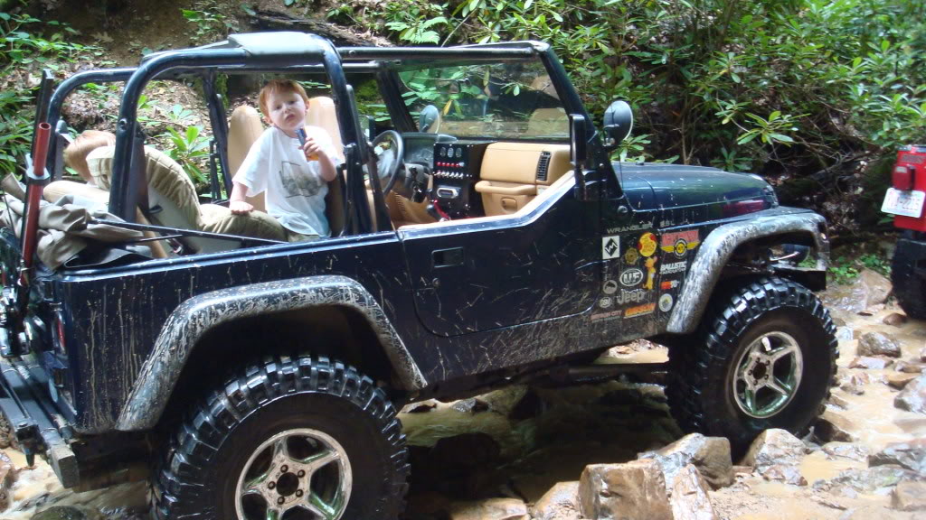 ai298.photobucket.com_albums_mm279_burrellsjeep_015_4.jpg