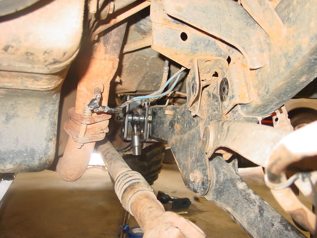 ai298.photobucket.com_albums_mm279_burrellsjeep_018_1.jpg_8ea164c89b055f1148247a6c8ed06d43.jpg