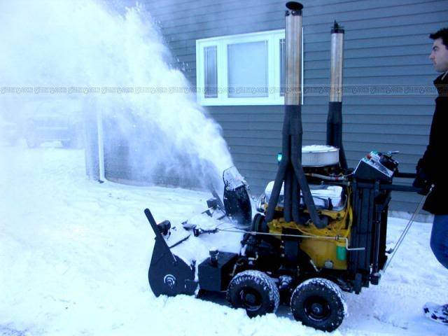 ai298.photobucket.com_albums_mm279_burrellsjeep_blower4.jpg