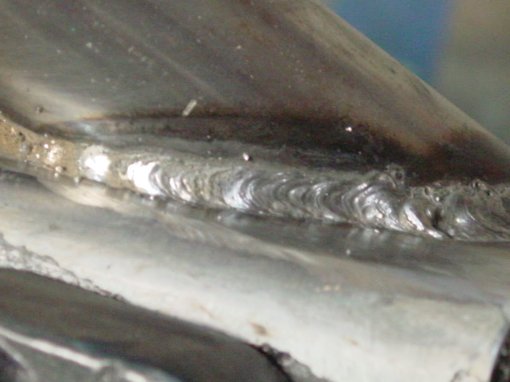 ai298.photobucket.com_albums_mm279_burrellsjeep_Linked_Weld.jpg