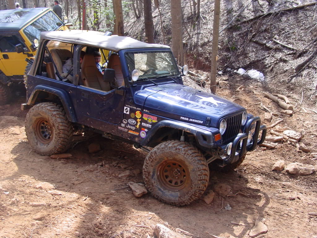 ai298.photobucket.com_albums_mm279_burrellsjeep_TJC_005_1.jpg