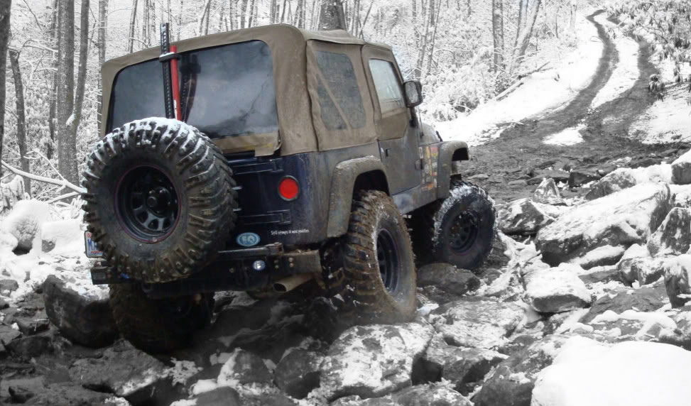 ai298.photobucket.com_albums_mm279_burrellsjeep_TJC_068_1_1.jpg_25117d2fde657235efc4fd6205b66d31.jpg