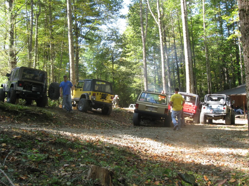 ai298.photobucket.com_albums_mm279_burrellsjeep_TJC_callytrip034.jpg