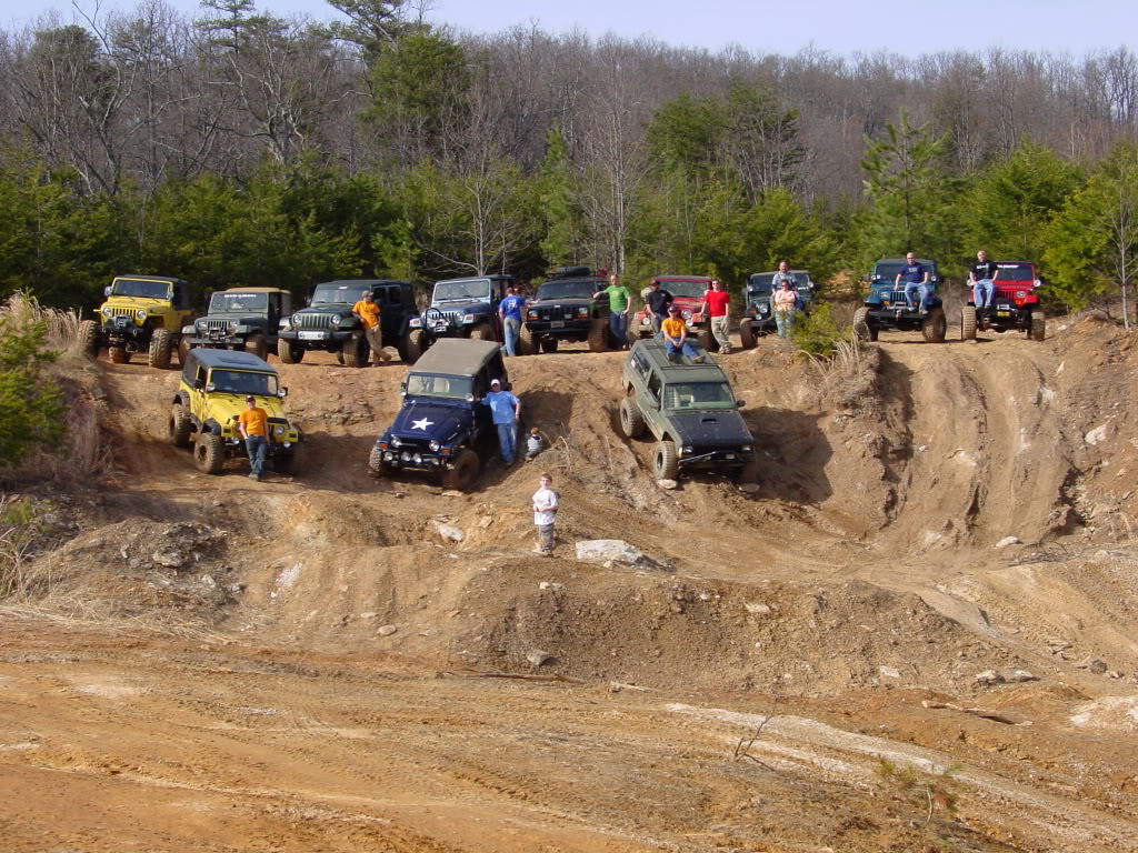 ai298.photobucket.com_albums_mm279_burrellsjeep_TJC_TJCgroup.jpg