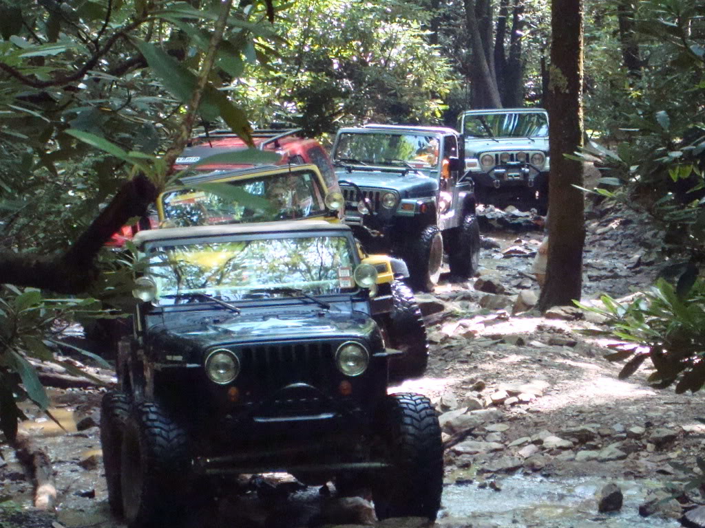 ai298.photobucket.com_albums_mm279_burrellsjeep_TJC_toy_20run_20August_202010_144.jpg