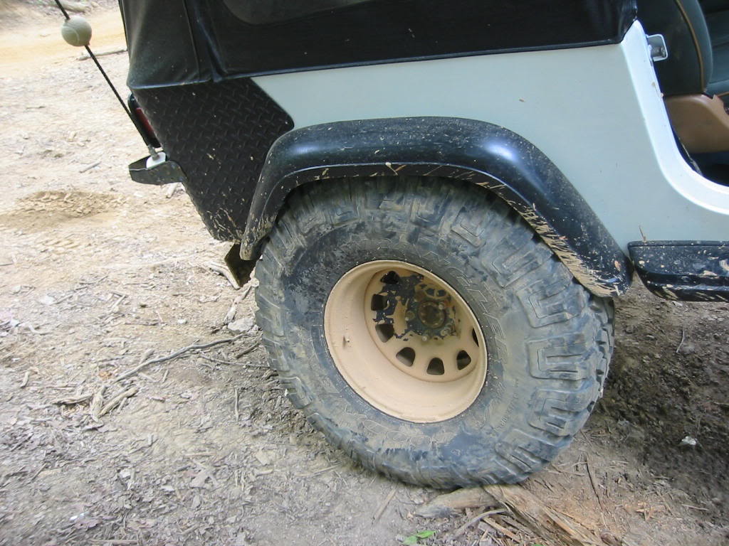 ai3.photobucket.com_albums_y70_jeepmike19_uwharriejune024.jpg