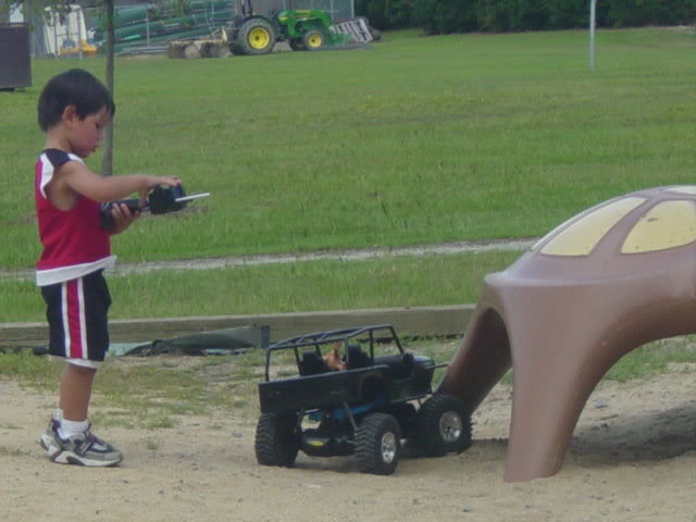 ai30.photobucket.com_albums_c330_jeepercreature_storagejohnny036.jpg