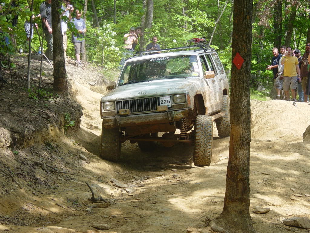 ai303.photobucket.com_albums_nn152_VortecJeep_URE_20cross_202008_DSC05046.jpg
