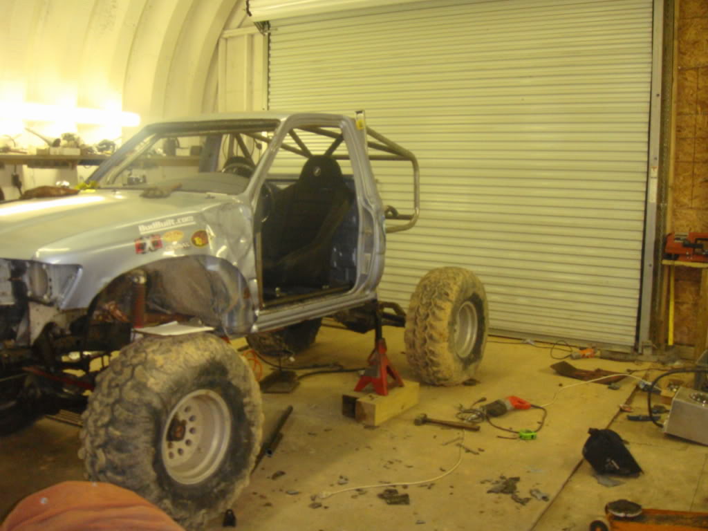 ai305.photobucket.com_albums_nn202_jeepnchrisp_Toy_Build_DSC00757.jpg