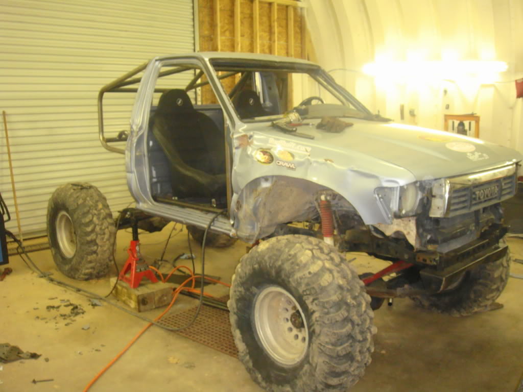 ai305.photobucket.com_albums_nn202_jeepnchrisp_Toy_Build_DSC00761.jpg