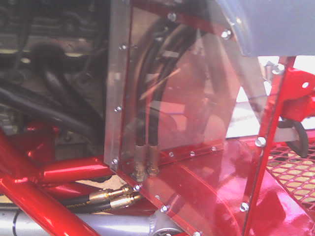 ai32.photobucket.com_albums_d21_gmanstone1_lines.jpg