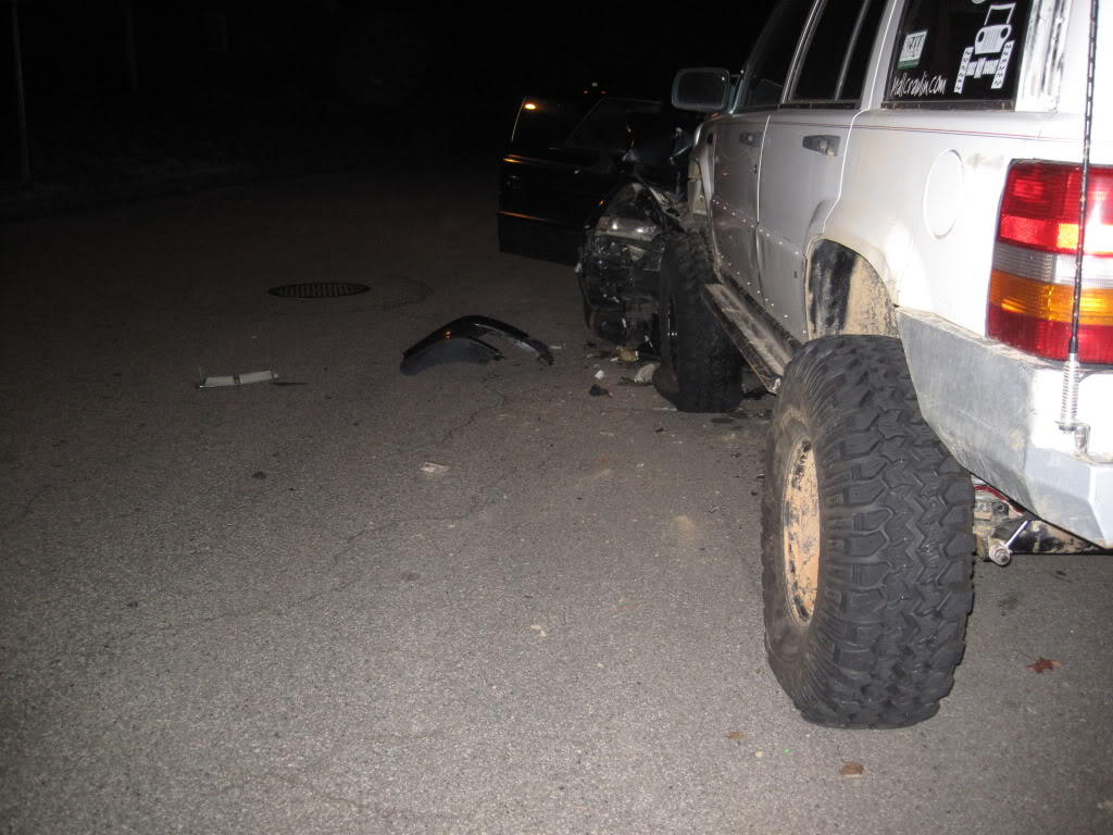 ai358.photobucket.com_albums_oo27_CW_2009_Jeep_20Wreck_201_24_11_017.jpg