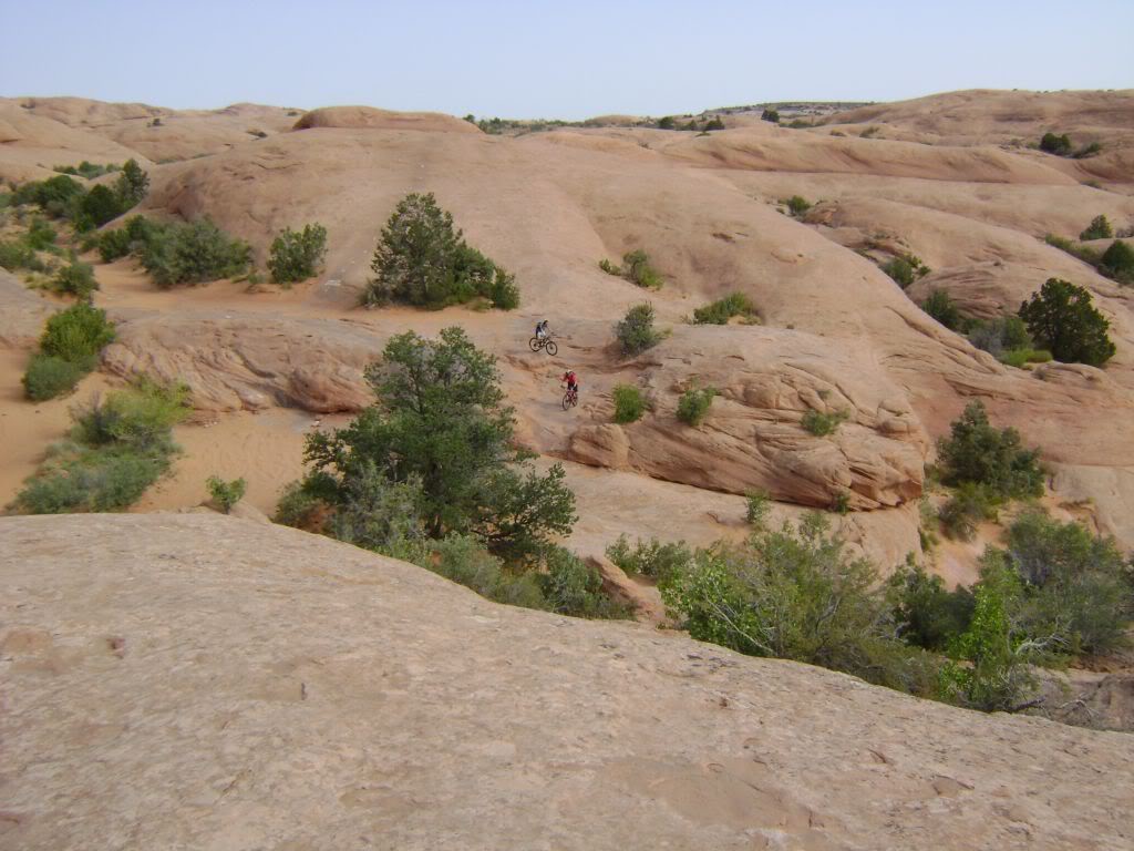 ai36.photobucket.com_albums_e38_slvrathlon_MOAB_Biking028.jpg