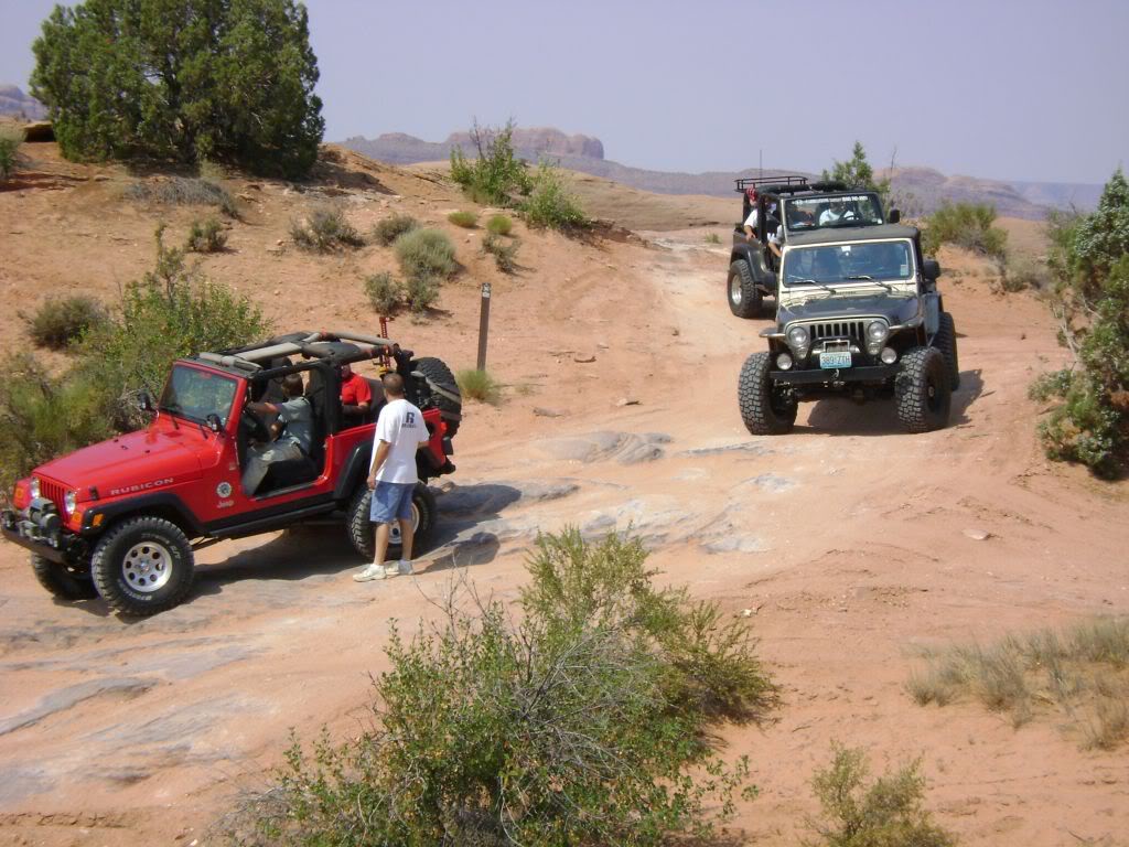 ai36.photobucket.com_albums_e38_slvrathlon_MOAB_MOAB060.jpg