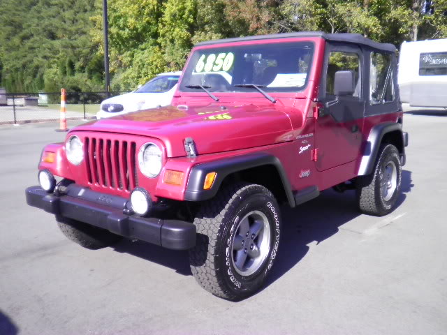 ai36.photobucket.com_albums_e50_jeepin1995_jeep1_1.jpg