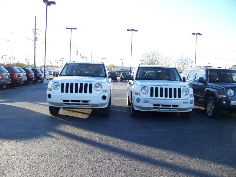 ai36.photobucket.com_albums_e50_jeepin1995_jenns_2008_20jeep_20patriot_100_1333.jpg