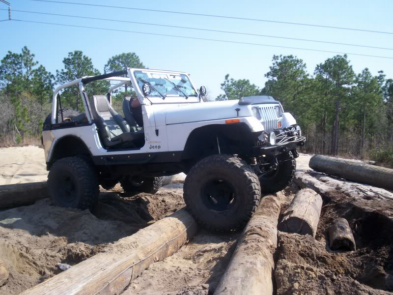 ai36.photobucket.com_albums_e50_jeepin1995_river_20road_100_1442.jpg