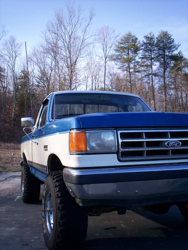 ai37.photobucket.com_albums_e61_NCarolina910_88_20Ford_20__20Lifted_100_0432.jpg