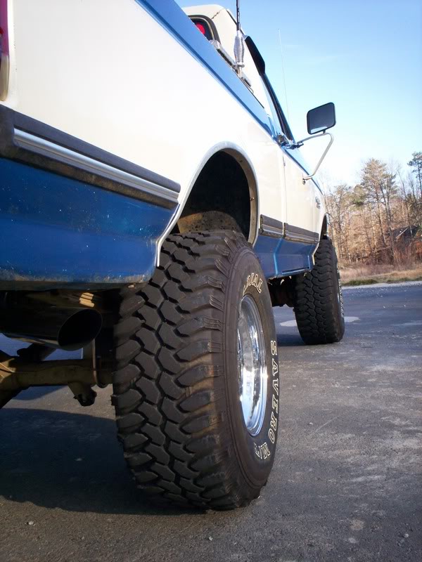 ai37.photobucket.com_albums_e61_NCarolina910_88_20Ford_20__20Lifted_100_0435.jpg