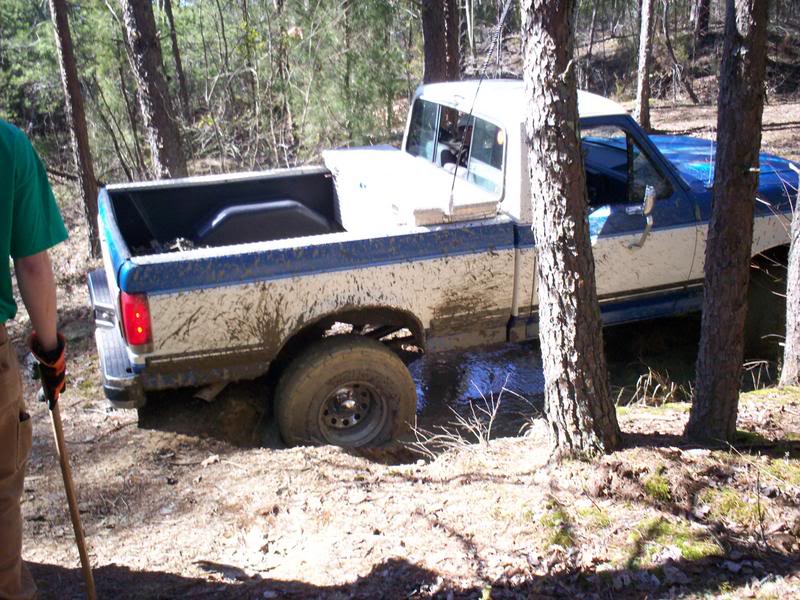 ai37.photobucket.com_albums_e61_NCarolina910_88_20Ford_20__20Lifted_20and_20Muddy_100_0466.jpg