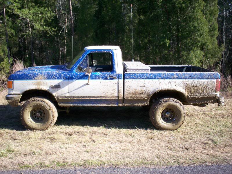 ai37.photobucket.com_albums_e61_NCarolina910_88_20Ford_20__20Lifted_20and_20Muddy_100_0479.jpg