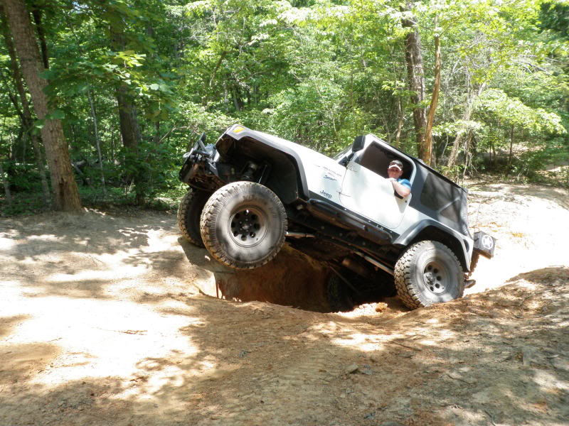 ai37.photobucket.com_albums_e88_jasonbohannon_photos_Uwharrie_20May_2010_P5150146.jpg