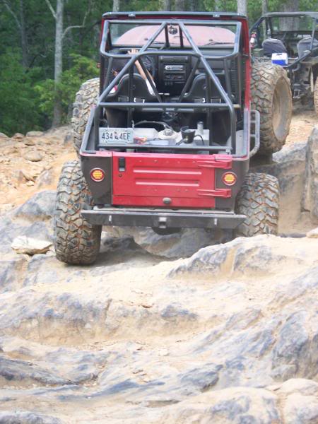 ai38.photobucket.com_albums_e105_jhaney3_URE_202009_Uwharrie2009259.jpg
