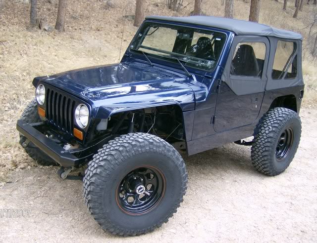 ai38.photobucket.com_albums_e132_surfthedrum13_Jeep_20YJ_2inBDS02.jpg