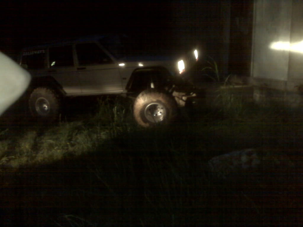 ai380.photobucket.com_albums_oo248_98xjjeep_IMG00071.jpg