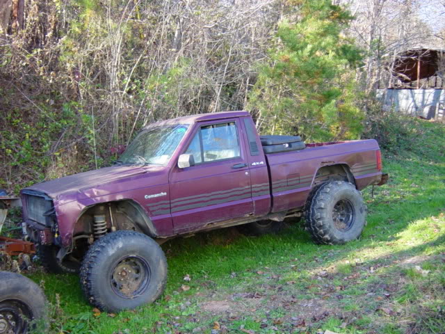 ai4.photobucket.com_albums_y122_35xj_comanche001.jpg