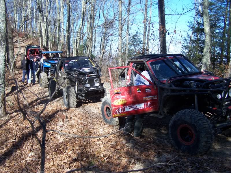 ai404.photobucket.com_albums_pp122_loganstoy2007_mntcity110709001.jpg
