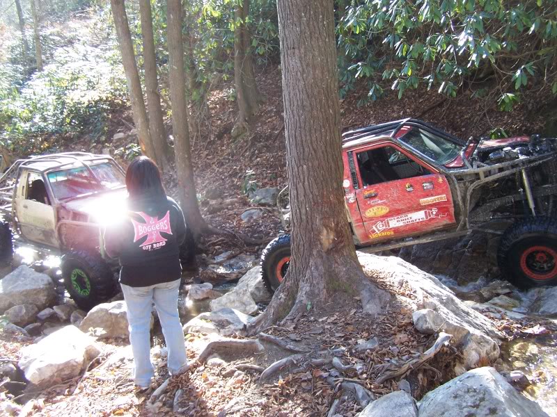 ai404.photobucket.com_albums_pp122_loganstoy2007_mntcity110709030.jpg