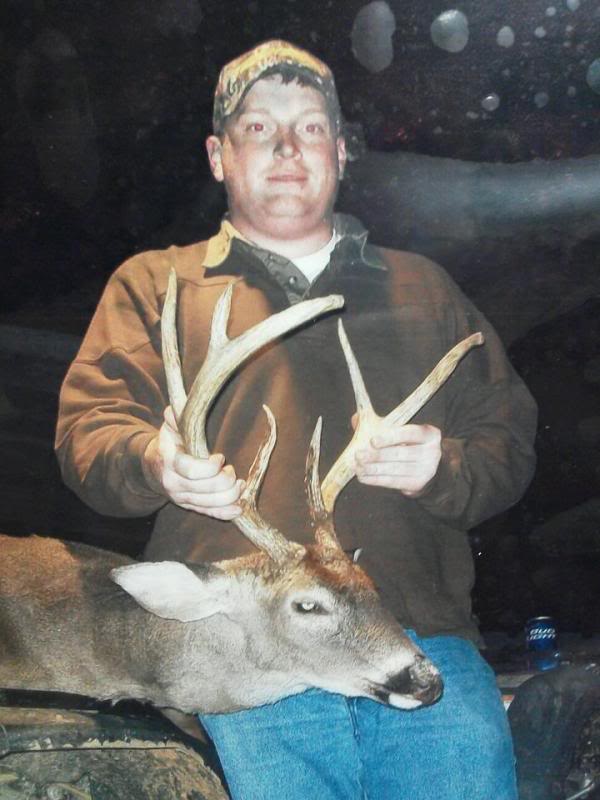 ai44.photobucket.com_albums_f36_benji51288_deer_1.jpg