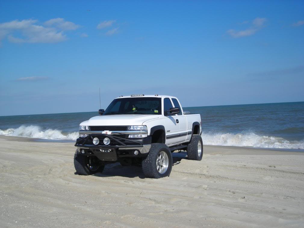 ai44.photobucket.com_albums_f43_GCncsuHD_truck_truck_20beach_DSCN1434.jpg