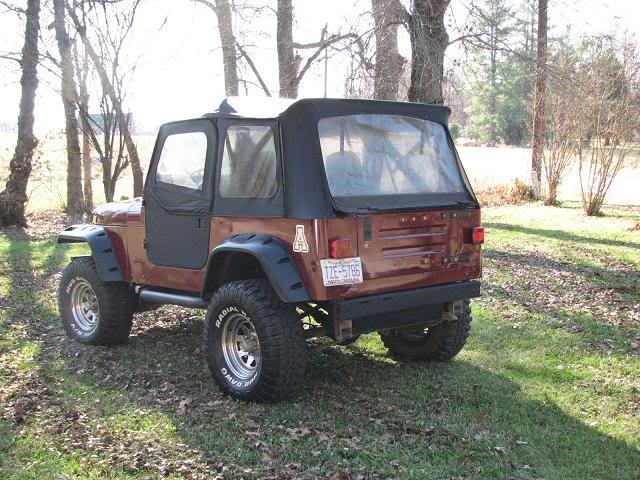 ai449.photobucket.com_albums_qq218_judithxxo_Jeeps_Jeep2.jpg