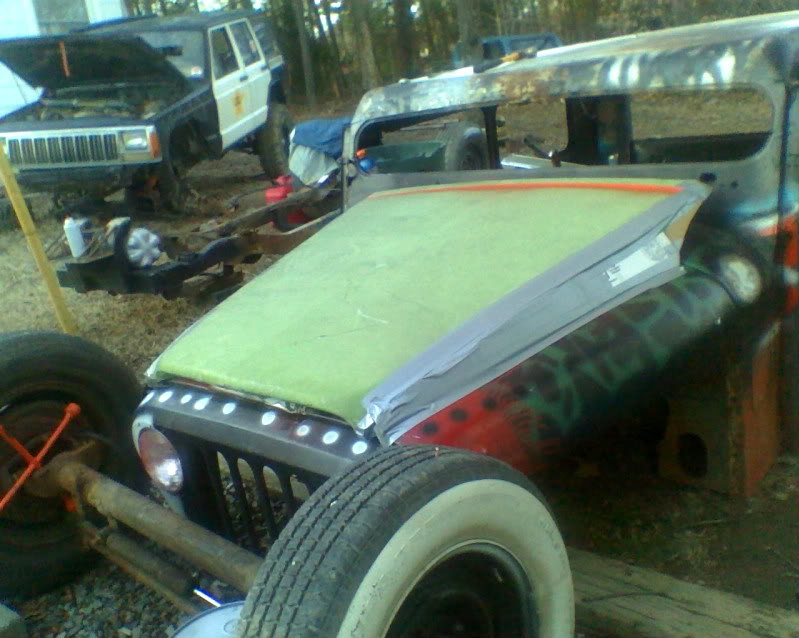 ai45.photobucket.com_albums_f86_jeeponboggers35_0109101652a.jpg