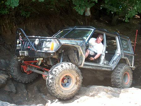 ai452.photobucket.com_albums_qq243_92xj92yota_north_20carolina_Tellico1069.jpg