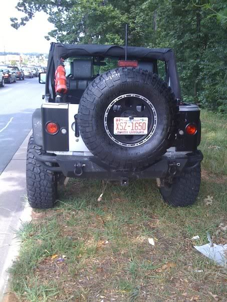 ai46.photobucket.com_albums_f138_chadsmith12_photo_Jeep.jpg