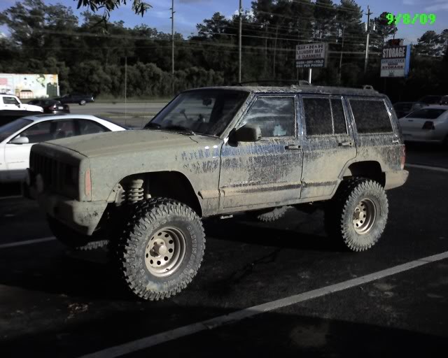 ai48.photobucket.com_albums_f206_mrjcrod_Ft_20Bragg_2009_08_09_FtBraggMud.jpg