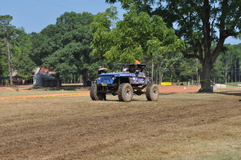 ai48.photobucket.com_albums_f228_Wheelin352_Jeep_ECORS_20PREP_DSC_1001.jpg