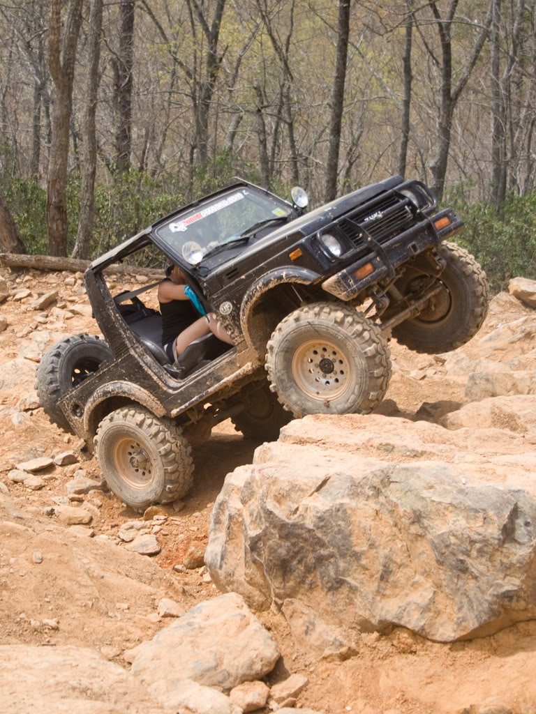 ai49.photobucket.com_albums_f260_preacherspulpit_Jeep_Uwharrie_040509_URE13.jpg